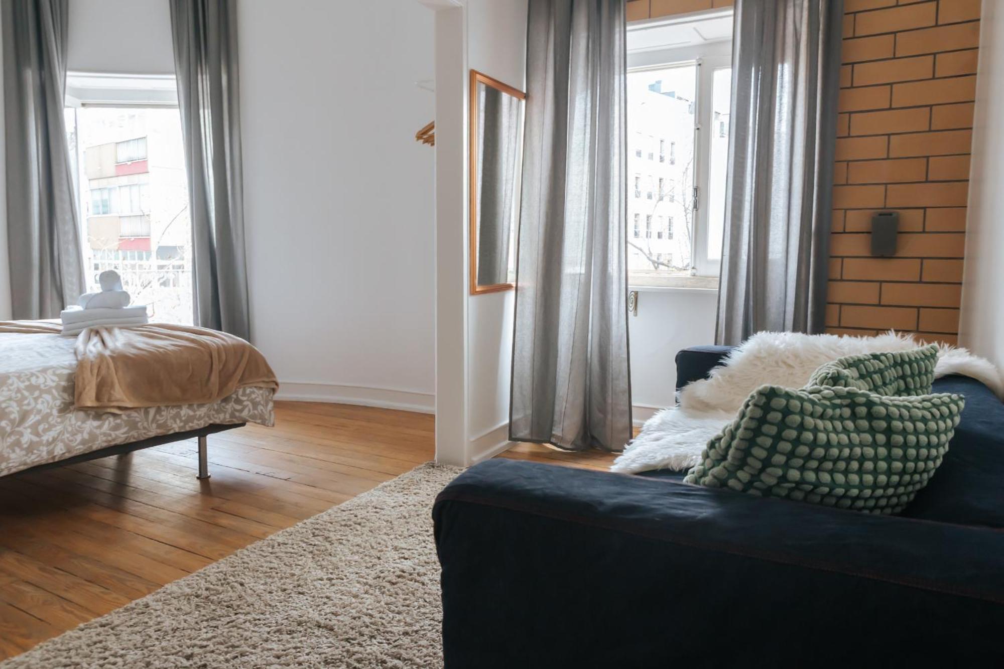 Daniela's 302 Guest house *
